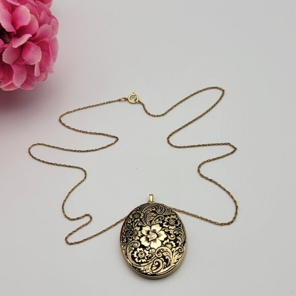 Vtg. 14K Yellow Gold Filled Floral Embossed Photo Locket Pendant Necklace 19.5" - Picture 1 of 9